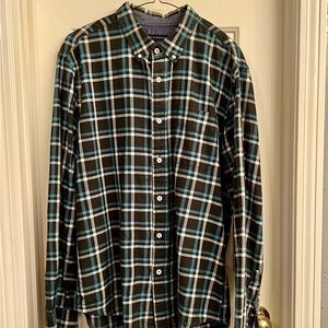 Men’s Tommy Hilfiger Large Shirt